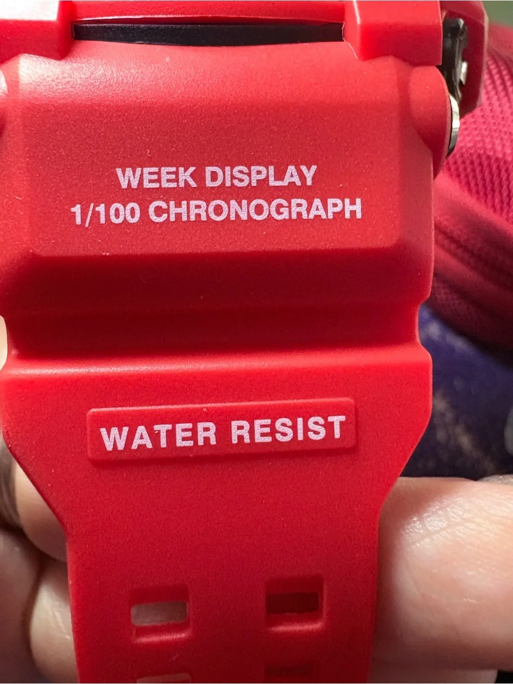 Invicta bold red